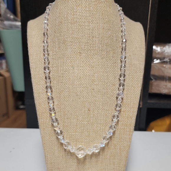 Elegant Crystal Necklace 20 inch Glow  0002 - Picture 4 of 16
